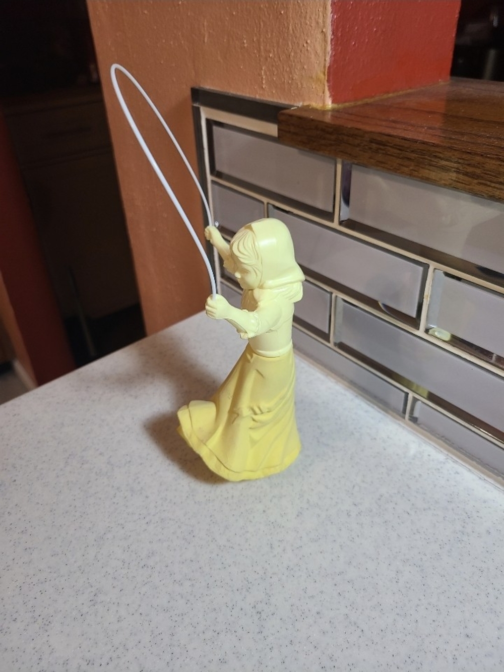 Avon Yellow Girl Figurine with Skipping Rope Collectible Empty Avon Bottle - Picture 7 of 8